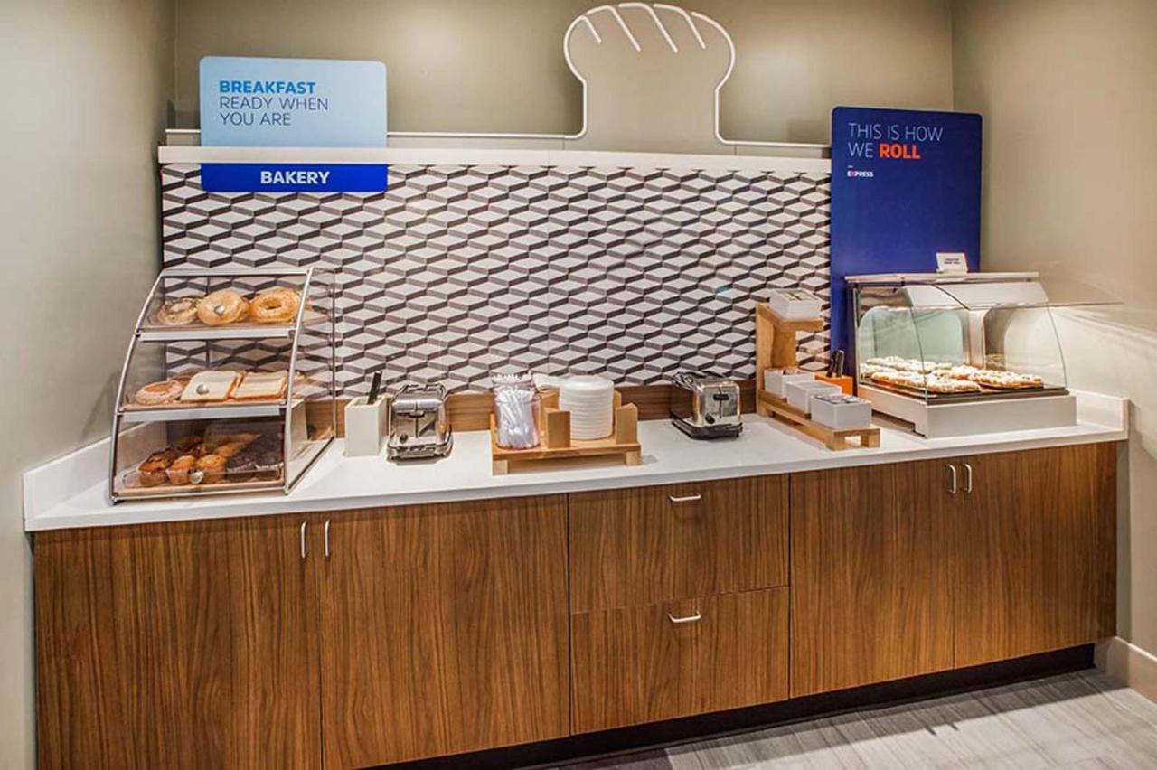 Holiday Inn Express Quantico - Stafford By Ihg Luaran gambar